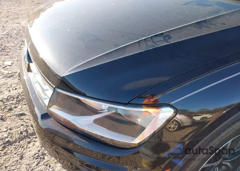 2021 Volkswagen Tiguan 2.0T Se/2.0T Se R-Line Black/2.0T Sel z USA, uszkodzony, nr VIN 3VV2B7AX5MM099443